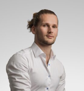 Marius Helstad, Leg. Kiropraktor på Limbra