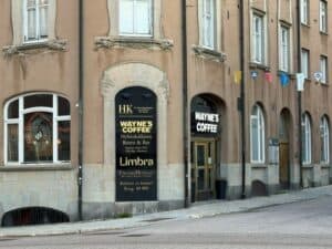 Café på en äldre byggnad i centrala Stockholm.
